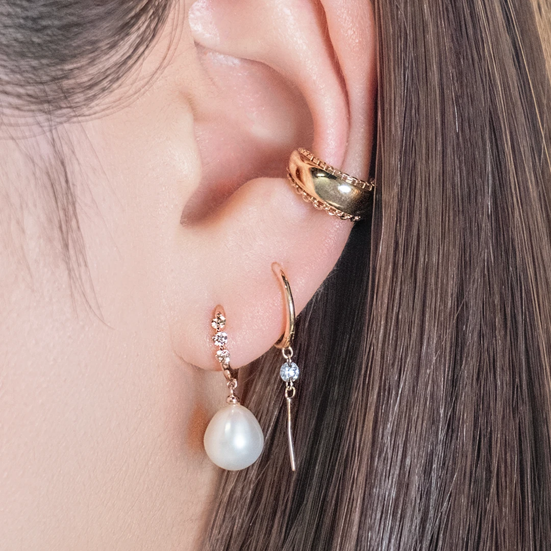 Frost pearl drop earrings
